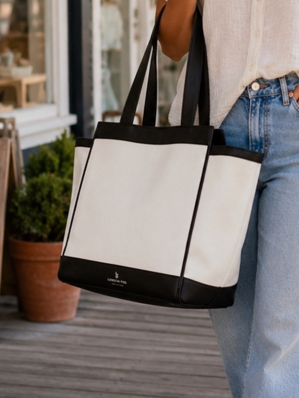 London Fog Balm Canvas Beach Tote Bag Black & White NWT
